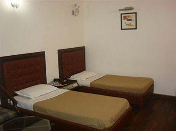 Metro Continental Hotel